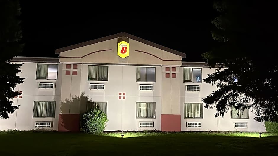 Super 8 by Wyndham Ithaca