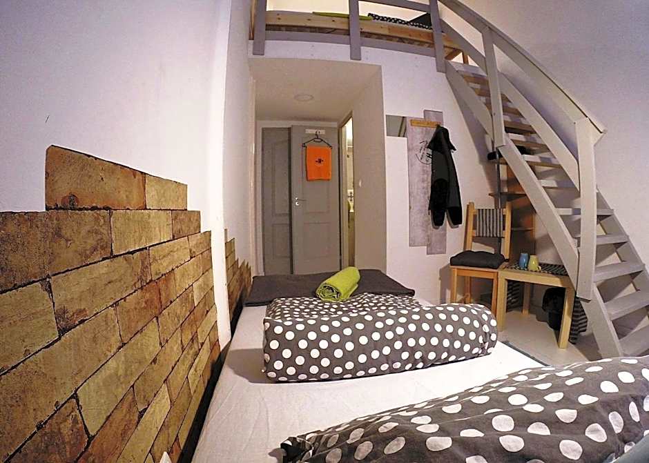 Friends Hostel & Apartments