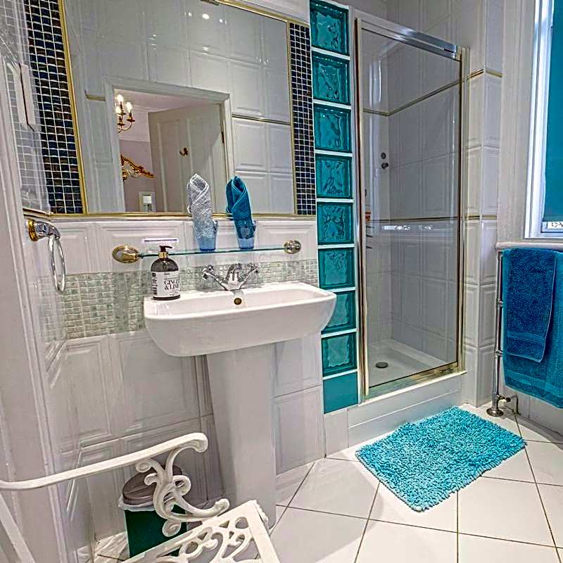 Dawson Place, Juliette's Bed and Breakfast