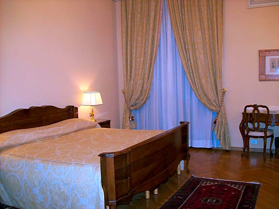 Villa Fenaroli Palace Hotel