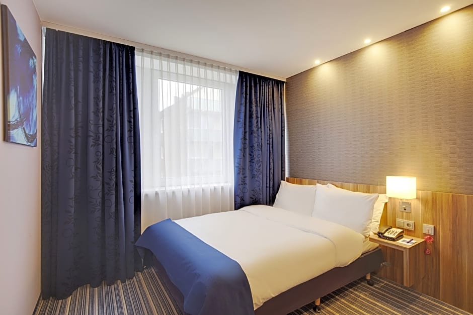 Holiday Inn Express Hamburg City Centre Hamburg Preise Ab Eur71
