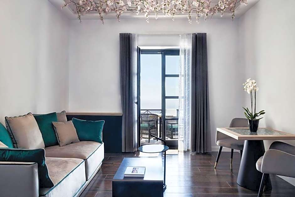 Katikies Garden Santorini - The Leading Hotels Of The World