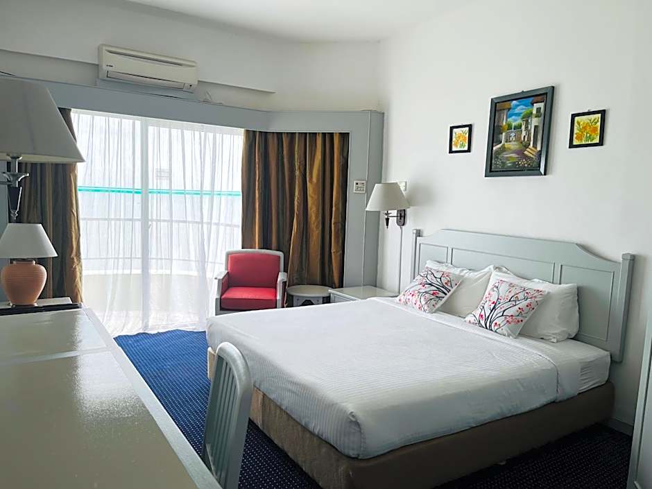 Paradise by the Sea in Penang by Veron at Rainbow Paradise