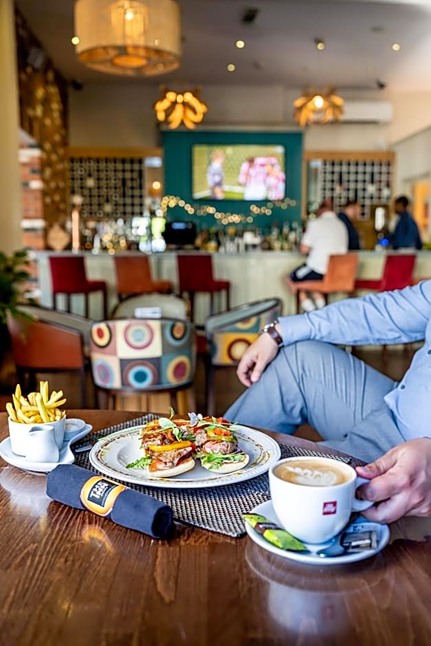 The Inn Boutique Hotel Bar and Restaurant (Pet-friendly)