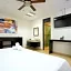Casa Kaoba Hotel & Suites