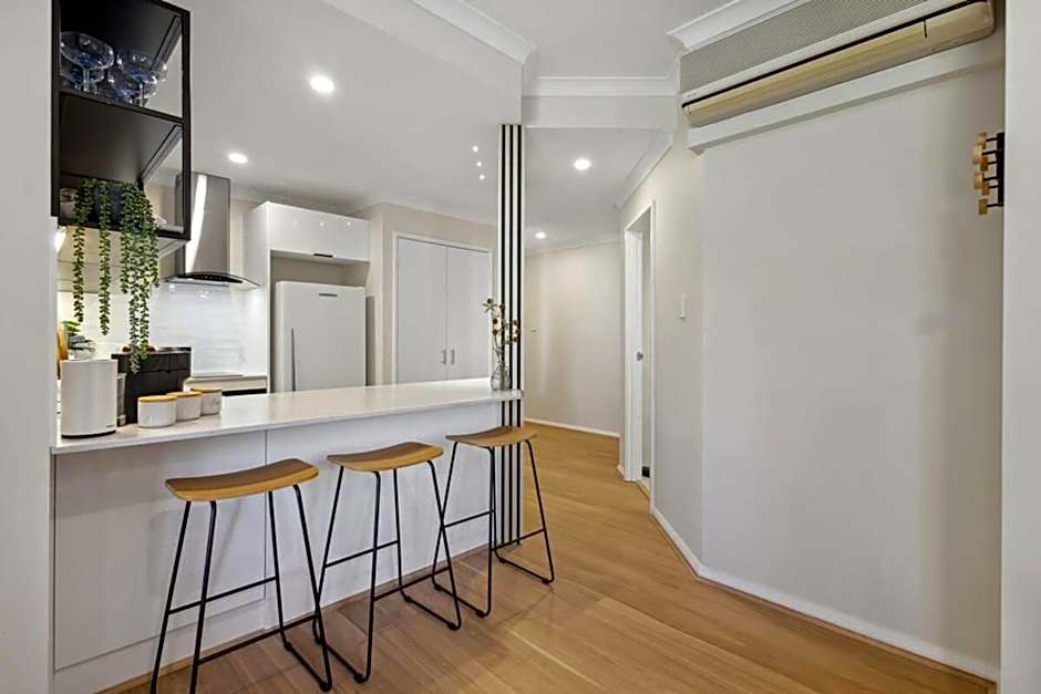 Jolly on James- 2BDR