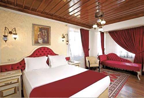 Cicerone Lodge Hotel