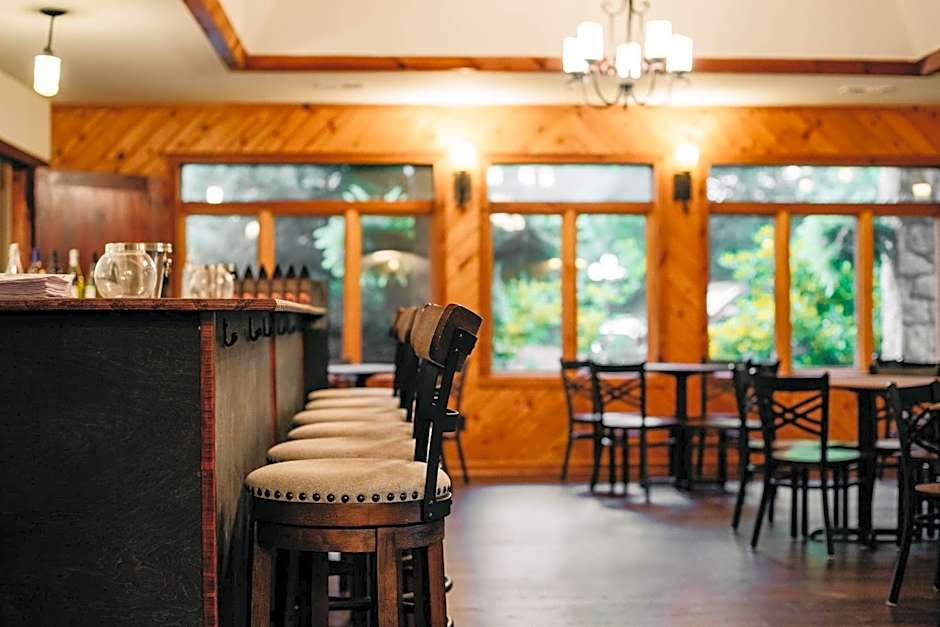 Sylvan Valley Lodge and Cellars