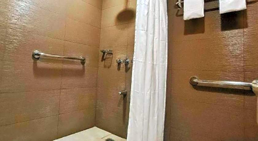District 21 Hotel