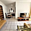 Res Ingrid Bloco B AP 910 · Apartamento completo de 2 quartos.