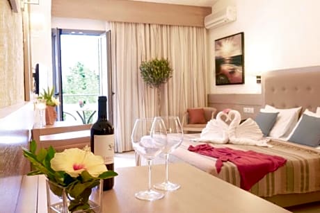 Studio Superior with Pool or Garden view