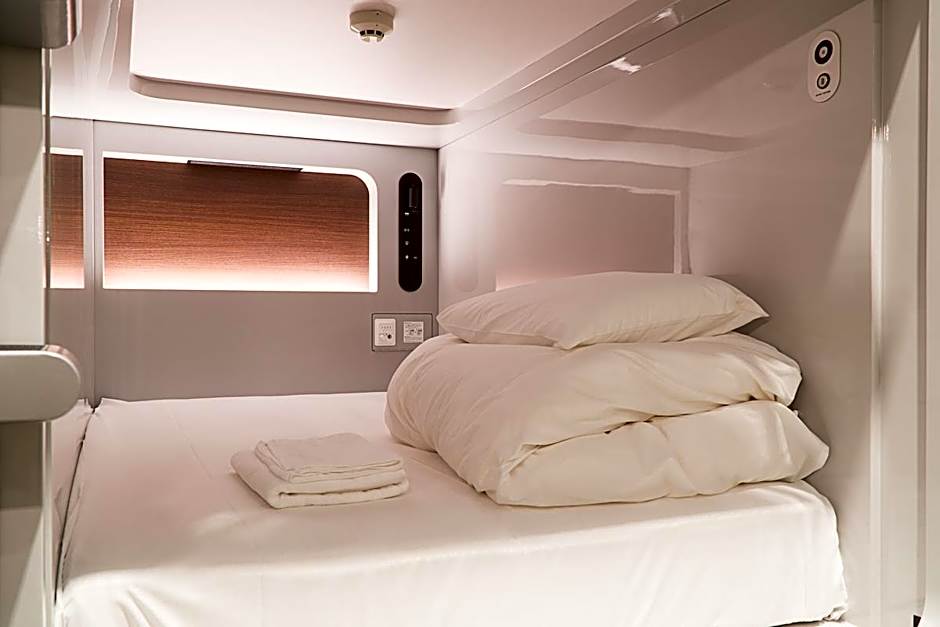 Cabin & Lounge Highland Station Inn Capsule Hotel