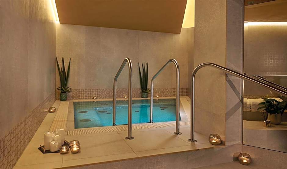 Parisi Udvar Hotel Budapest, part of Hyatt