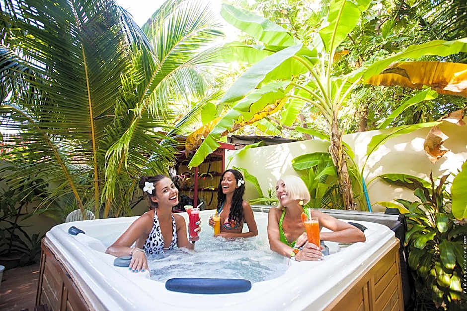 Stingray Beach Inn at Maafushi