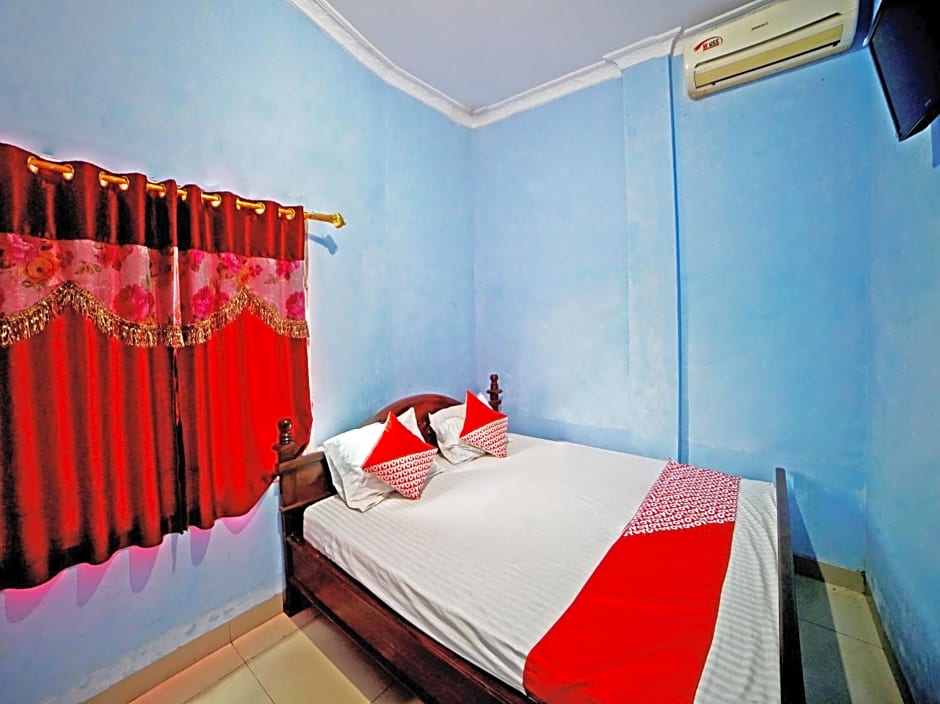 OYO 90922 Gurusinga Guesthouse