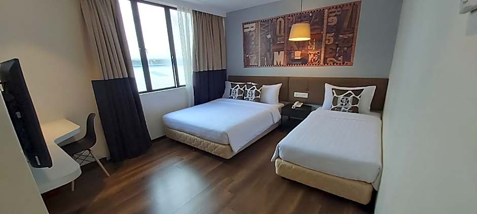 9 Square Hotel - Subang Jaya