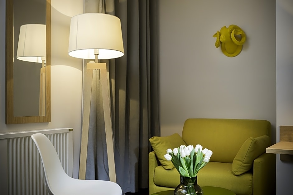 Hotel Mirabeau Eiffel