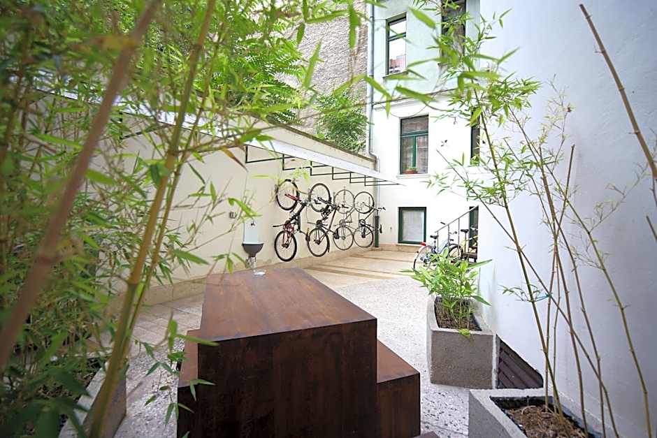 Amber Terrace Studios Downtown
