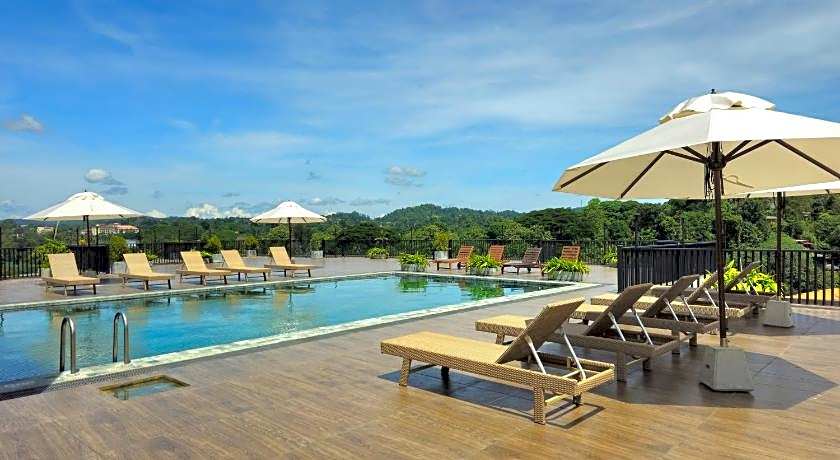 Oak Ray Regency Hotel