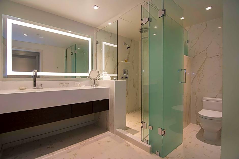 The Benson Portland, Curio Collection by Hilton