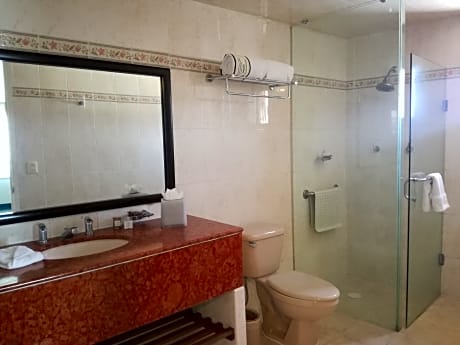 Habitacion preferencial con una cama