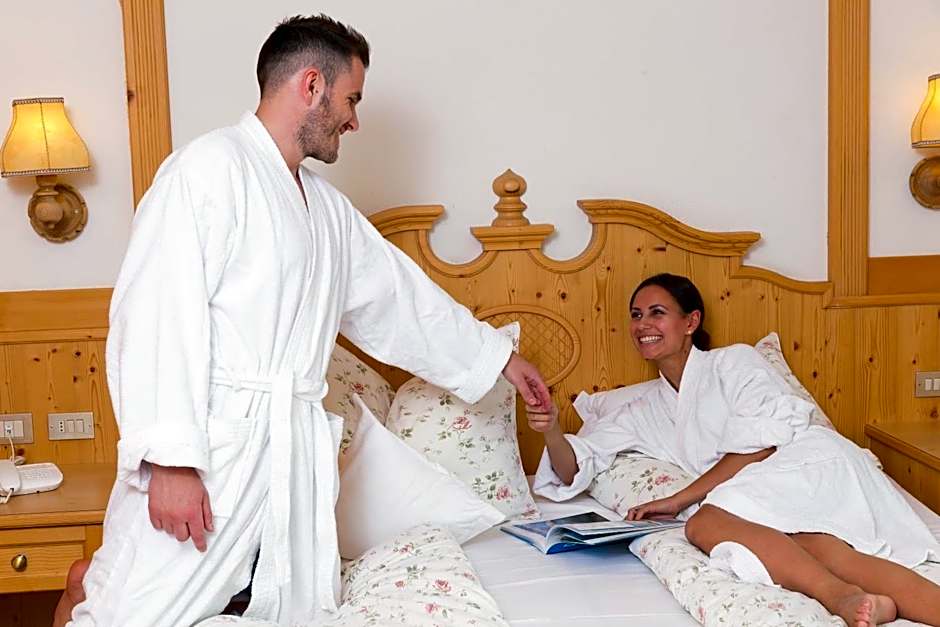 Hotel Alpenrose Dolomites