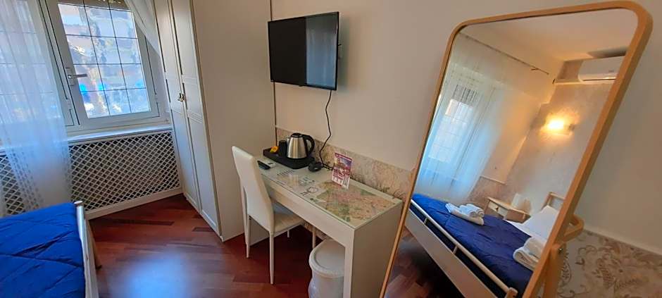 Aurelio Deluxe Rooms