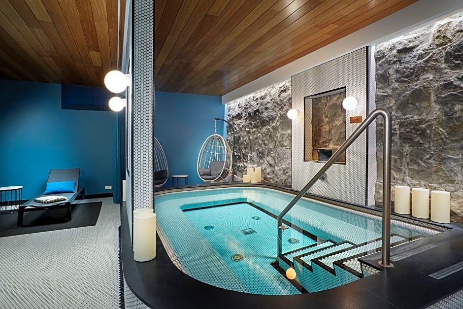 Reykjavik Konsulat Hotel Curio Collection by Hilto