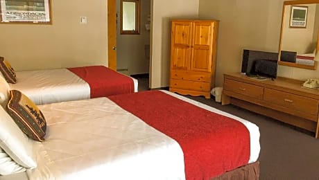 2 Queen Beds Pet Friendly Non-Smoking