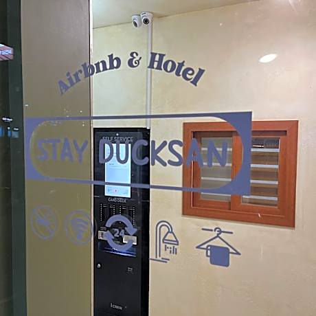 SUWON STATION 5 Minutes STAY DUKSAN 