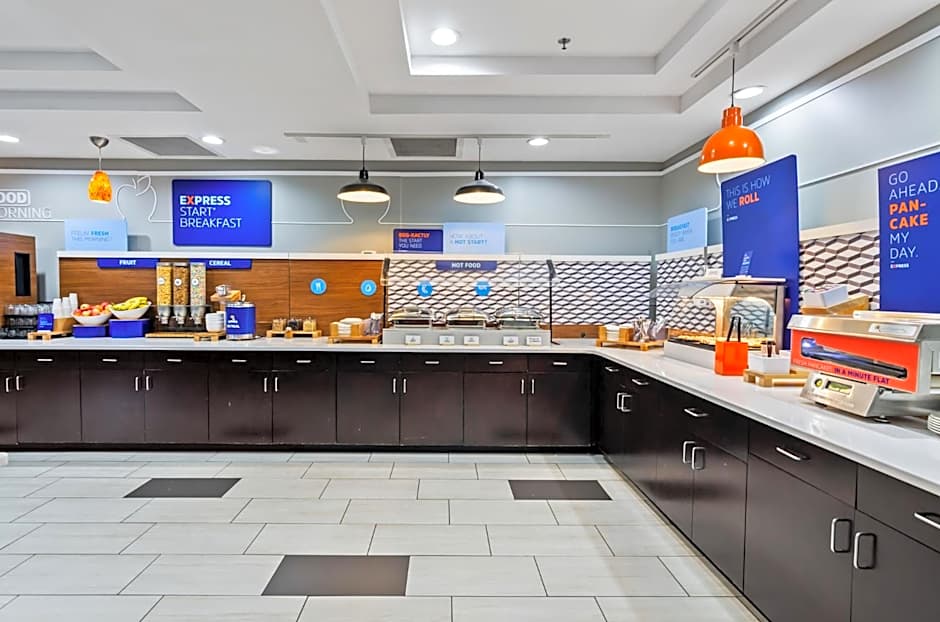 Holiday Inn Express & Suites Wytheville By IHG