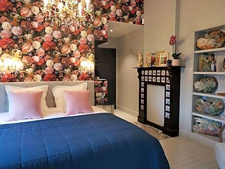 Deluxe Double Room with Shower