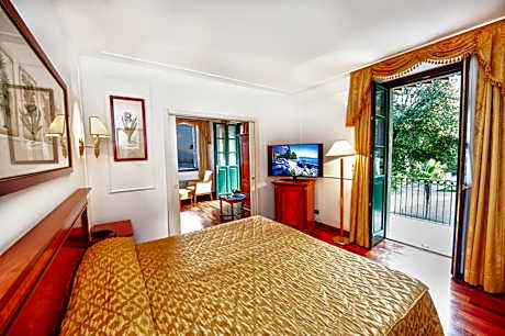 Superior Suite with Balcony and Lake View