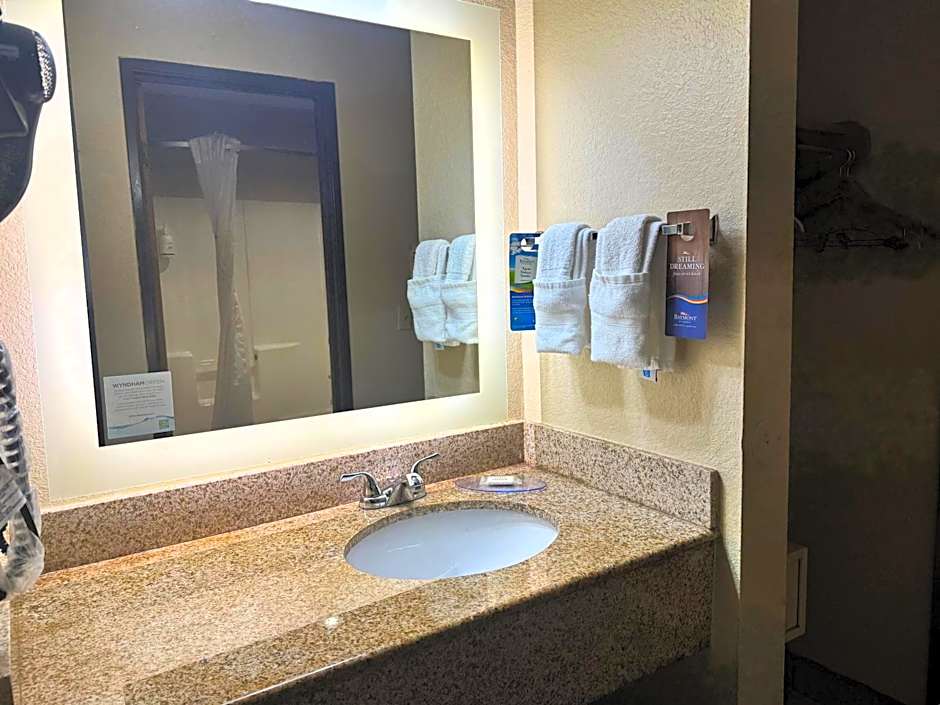Baymont by Wyndham Tupelo