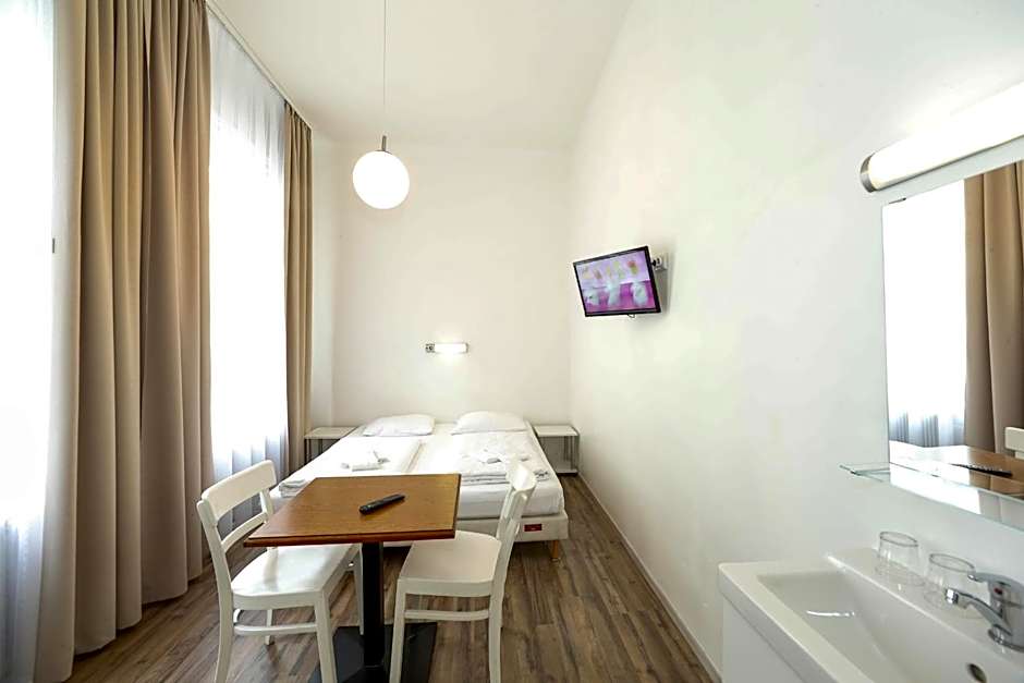 Timeout City Hotel, 5 min to city center, Self Check In