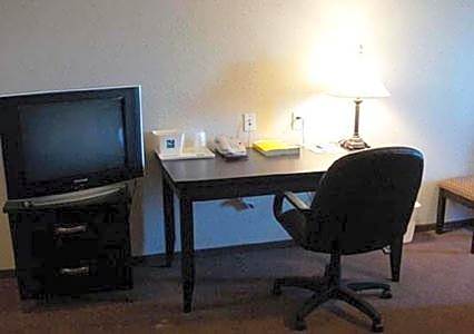 Queen Room - Non-Smoking