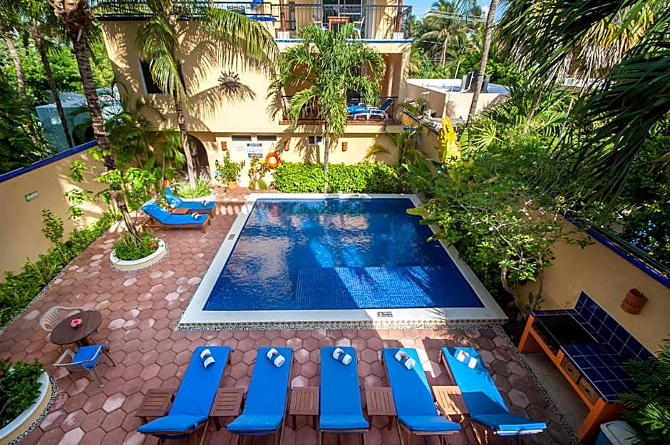 Abbey Del Sol - Beach-steps condos