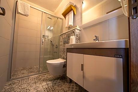 Queen Room with Balcony