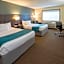 Paynesville Inn & Suites