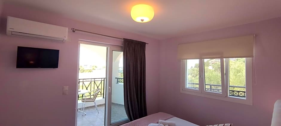 Anna Studio and Apartments