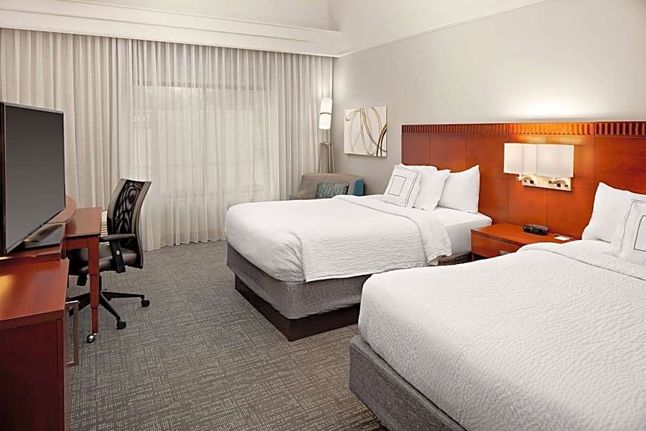 Courtyard by Marriott Houston Rice University