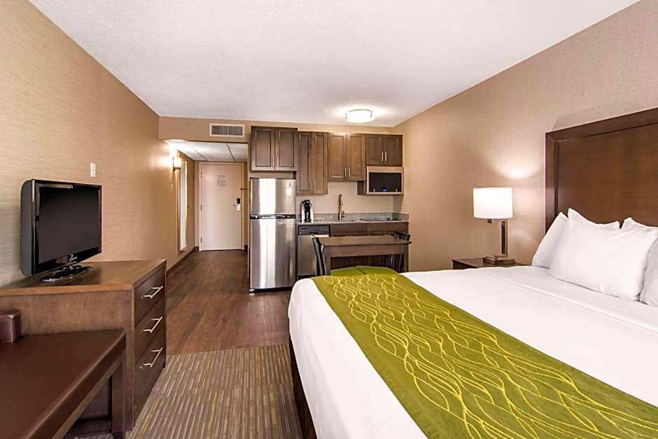 Comfort Inn & Suites