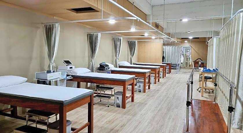 Kosa Hotel & Wellness Center