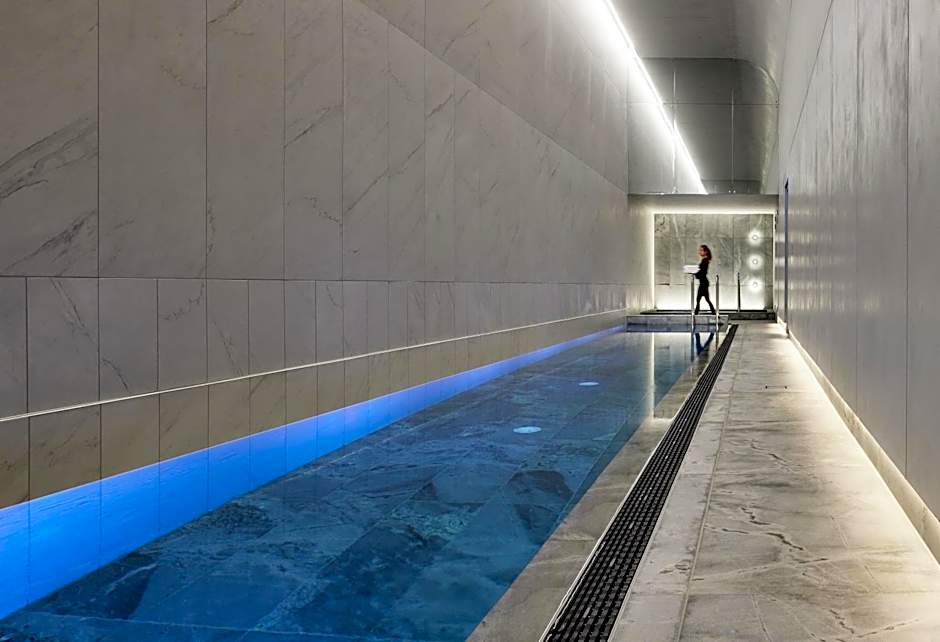 Lanson Place Parliament Gardens