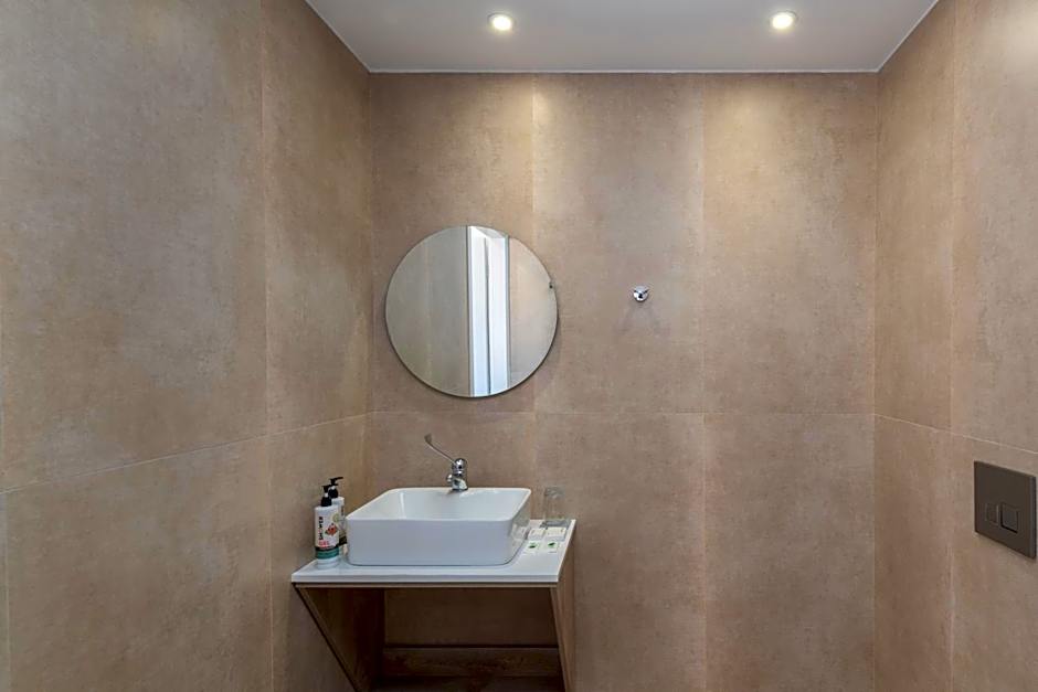 Golden Bee Lifestyle