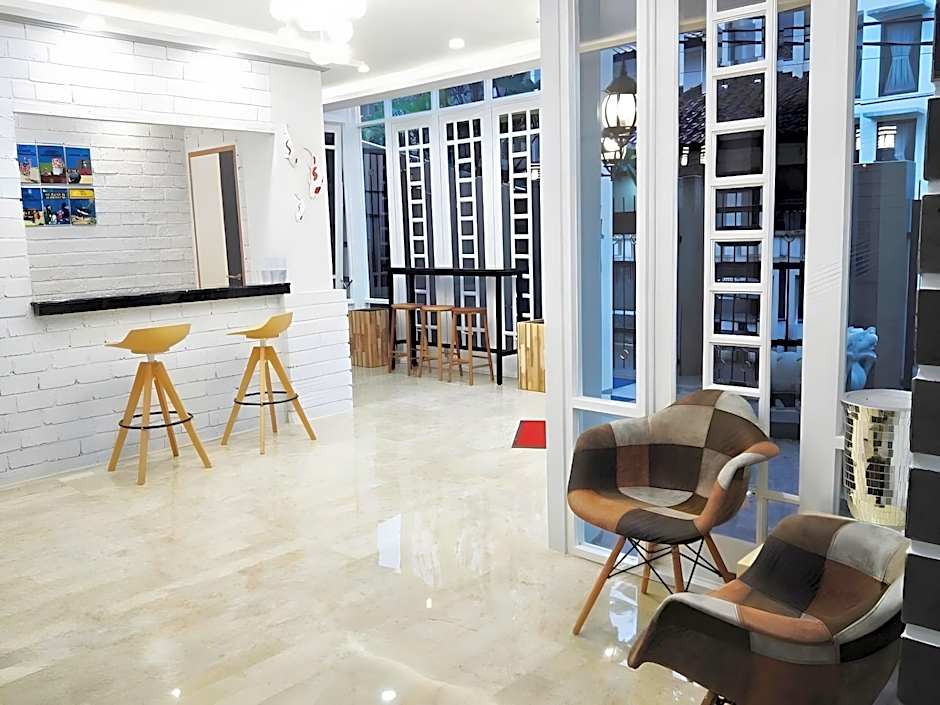 Urbanest Inn House TB Simatupang