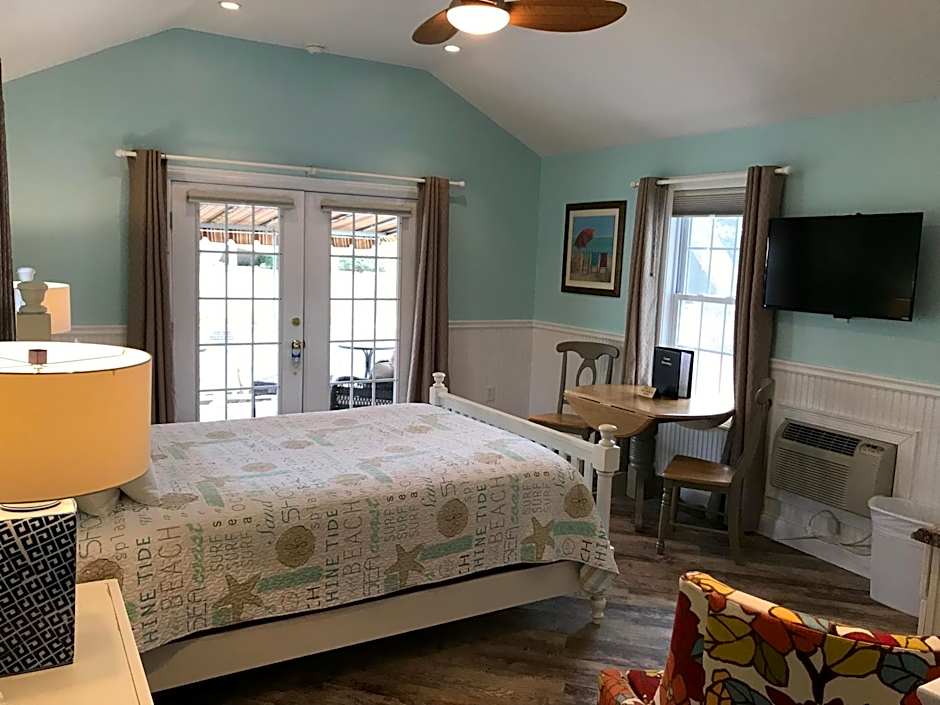 Falmouth Heights Motor Lodge