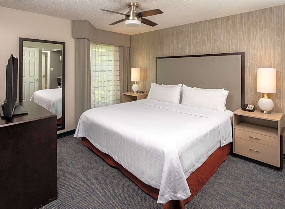 Homewood Suites By Hilton Chicago/Schaumburg