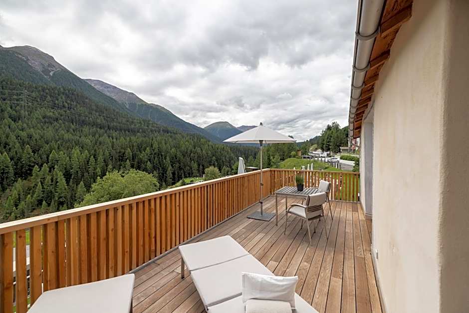 Relais & Châteaux IN LAIN Hotel Cadonau