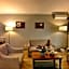 Cresta Jameson Hotel